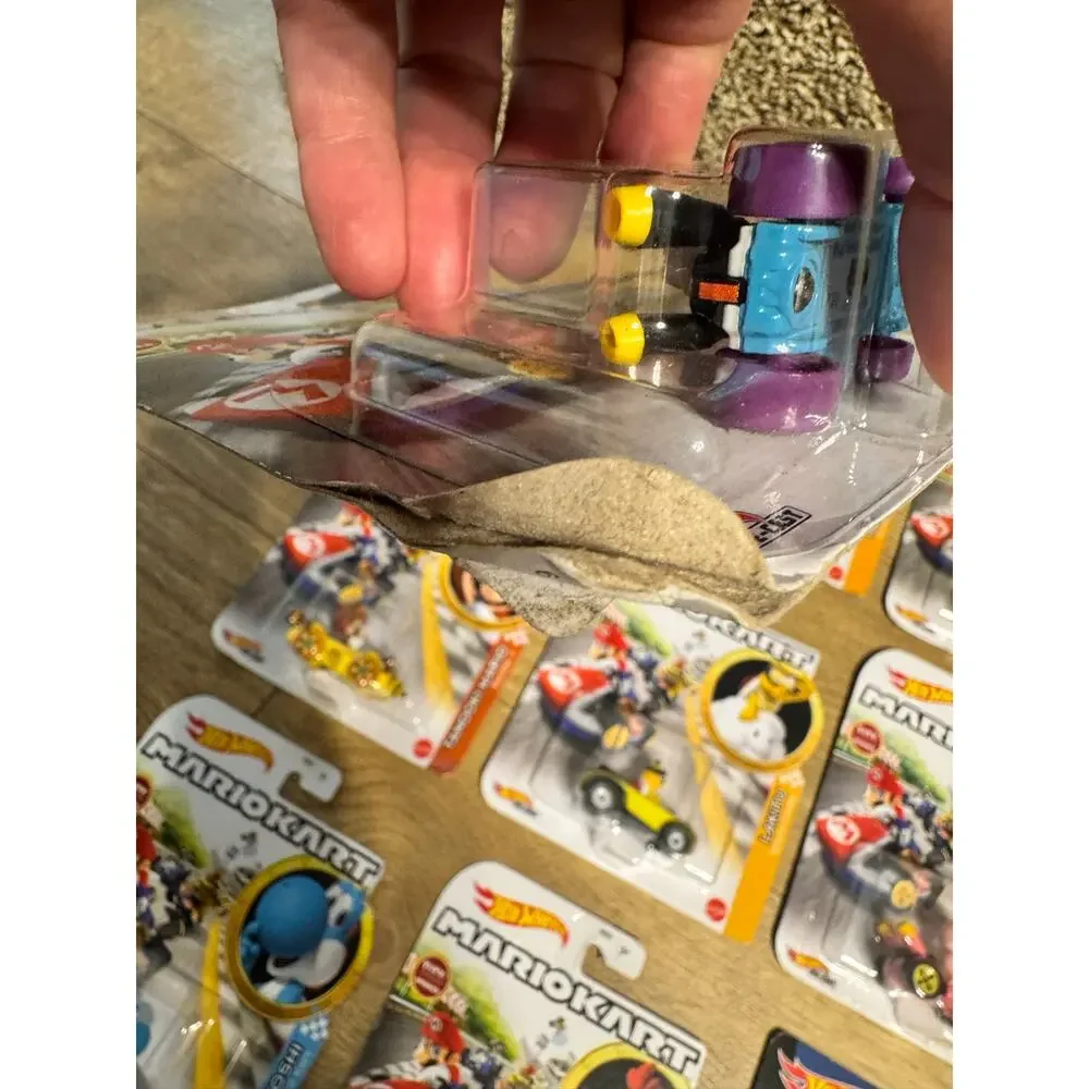 Hot Wheels Mario Kart lot of 14 - READ